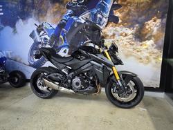 2025 Suzuki GSX-S1000 BLACK