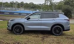 2025 Mitsubishi Outlander LS