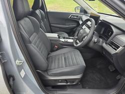 2025 Mitsubishi Outlander LS