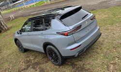 2025 Mitsubishi Outlander LS