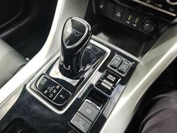 2023 Mitsubishi Eclipse Cross PHEV XLS PLUS