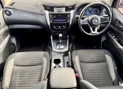 2022 Nissan Navara SL