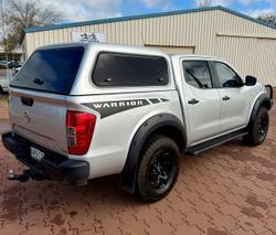 2022 Nissan Navara SL