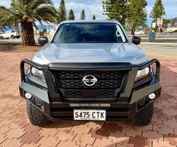 2022 Nissan Navara SL