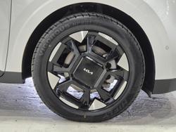 2024 Kia Carnival GT-Line