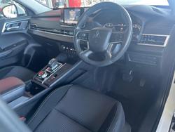 2023 Mitsubishi Outlander ES