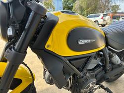 2016 DUCATI SCRAMBLER ICON Yellow