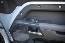 2021 Land Rover Defender 90 D200