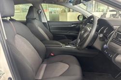 2020 Toyota Camry Ascent Sport Hybrid