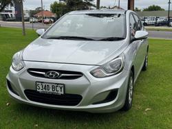 2014 Hyundai Accent Active