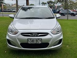 2014 Hyundai Accent Active