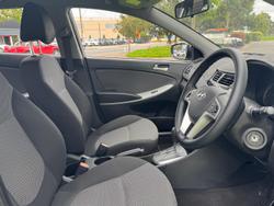 2014 Hyundai Accent Active