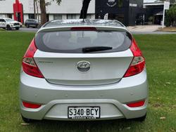2014 Hyundai Accent Active