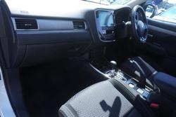 2017 Mitsubishi Outlander LS