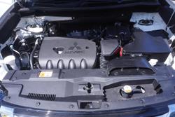 2017 Mitsubishi Outlander LS