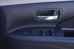 2017 Mitsubishi Outlander LS