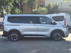 2025 Ford Tourneo Active