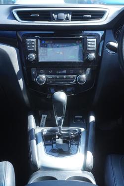 2017 Nissan QASHQAI Ti