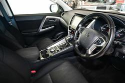 2022 Mitsubishi Pajero Sport GLX