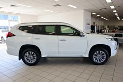 2022 Mitsubishi Pajero Sport GLX