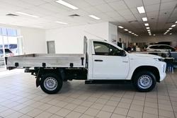 2023 Mitsubishi Triton GLX