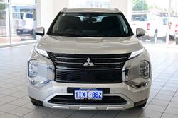 2025 Mitsubishi Outlander LS