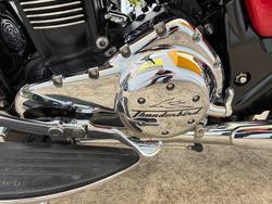 2013 Triumph THUNDERBIRD RUBY METALLIC/BLACK METALLIC