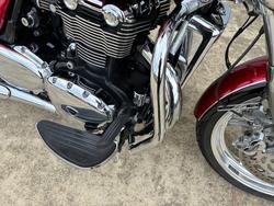 2013 Triumph THUNDERBIRD RUBY METALLIC/BLACK METALLIC