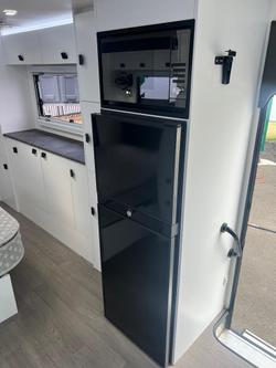 2023 Southern Cross Signature Series V8 Slide Out