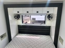 2023 Southern Cross Signature Series V8 Slide Out