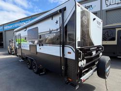 2023 Southern Cross Signature Series V8 Slide Out
