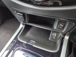 2024 Nissan Navara ST-X