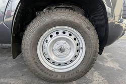 2025 Mitsubishi Triton GLX