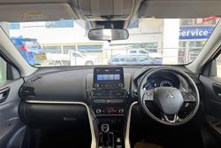 2024 Mitsubishi Eclipse Cross PHEV ES