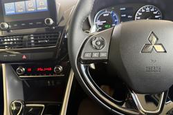 2024 Mitsubishi Eclipse Cross PHEV ES