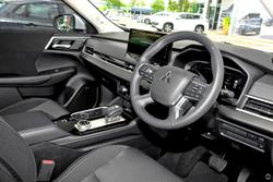 2025 Mitsubishi Outlander LS