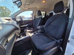 2020 Nissan Navara ST