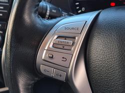 2020 Nissan Navara ST