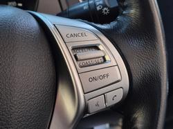 2020 Nissan Navara ST