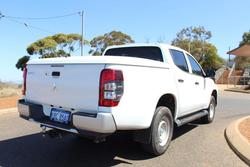 2022 Mitsubishi Triton GLX