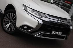 2019 Mitsubishi Outlander LS
