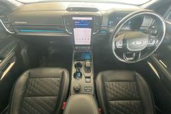 2023 Ford Everest Platinum