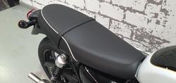 2025 Triumph Bonneville T100 (900cc) Bonneville Black