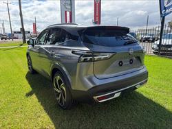 2025 Nissan J12 TI-L