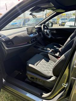 2025 Nissan J12 TI-L