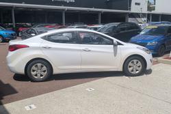 2013 Hyundai Elantra Active