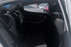 2013 Hyundai Elantra Active