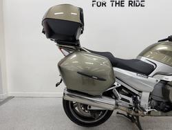 2006 YAMAHA FJR1300 gold