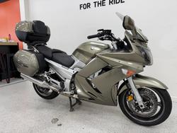 2006 YAMAHA FJR1300 gold