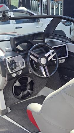 2017 Malibu Wakesetter 22 VLX